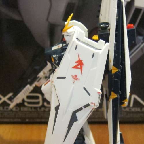 RG Nu Gundam 已砌 ( 高達 )