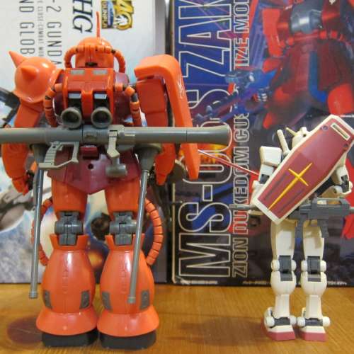HG 高達 + MG 渣古 (Gundam, Zaku) 已砌