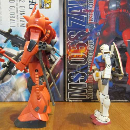 HG 高達 + MG 渣古 (Gundam, Zaku) 已砌