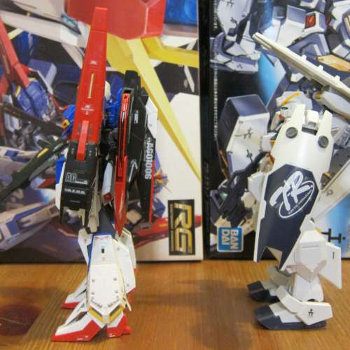 RG Z 高達 (Zeta Gundam) + HG Hazel Custom 已砌