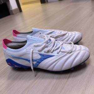 美津濃 Morelia Neo III β 日本製足球鞋