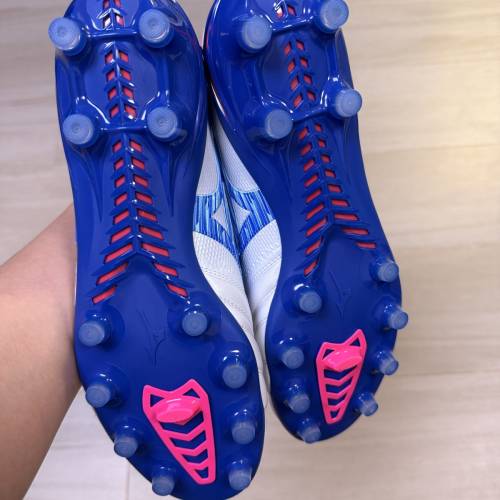 美津濃 Morelia Neo III β 日本製足球鞋