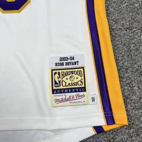 全新Mitchell & Ness 03-04 Kobe AU版球衣