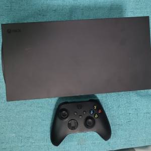 XBOX SERIES X 內置幾隻下載版GAMES