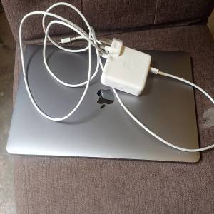 macbook pro 13"2017