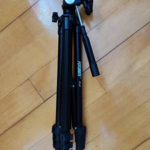 平價三腳架