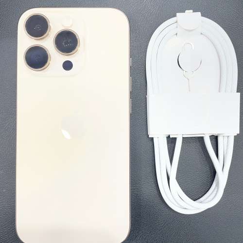 99%New iPhone 16 Pro 256GB 沙漠金色 蘋果保養至2026年2月8日 電池效能97% 香港行...