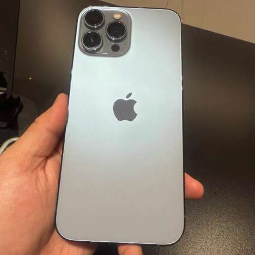 iPhone 13 pro max 1TB 電池效能98 ％，送Magsafe Case及玻璃貼