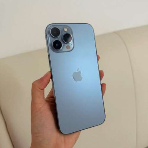 iPhone 13 pro max 1TB  天峰藍，電池效能98 ％，送Magsafe Case及玻璃貼