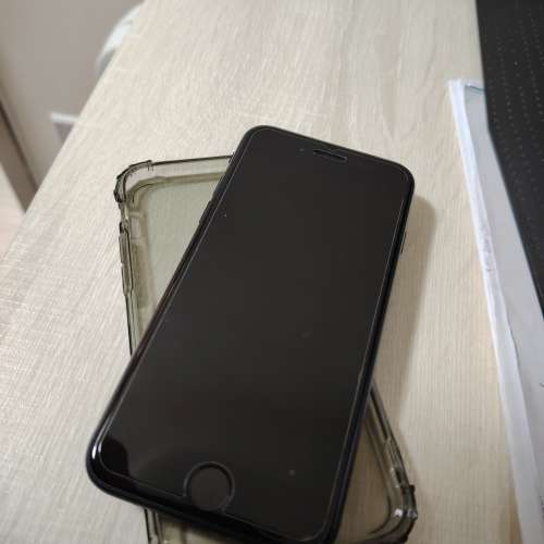 黑色 iphone se3 128gb