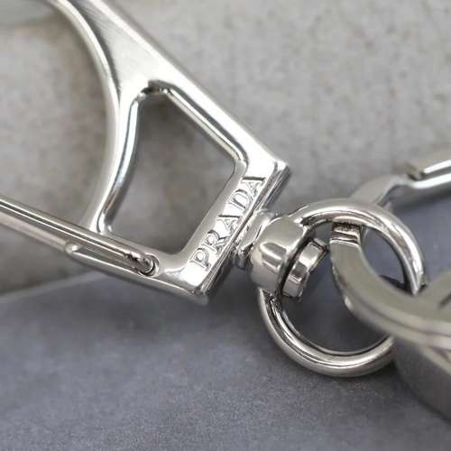 全新Prada鎖匙扣