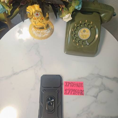 iPhone 17 Pro Max 機械手機殼黑色