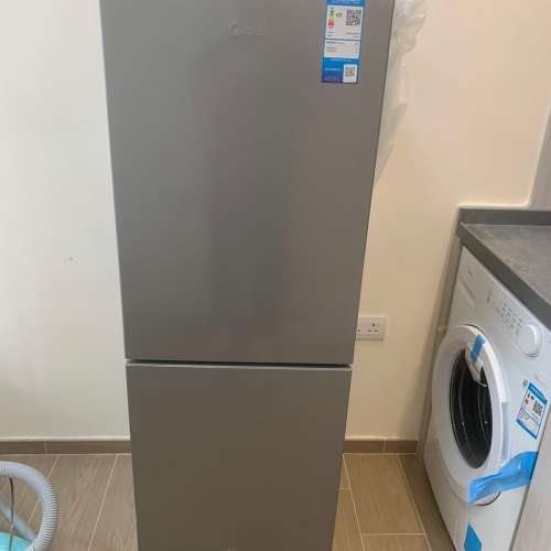 美的冰箱 BCD 182M