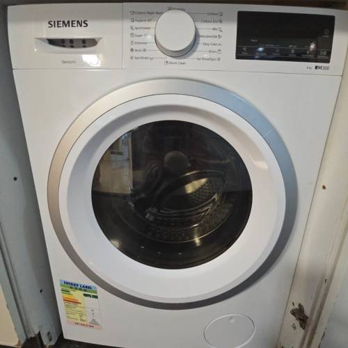 Siemens 洗衣機iQ300(已飛頂）