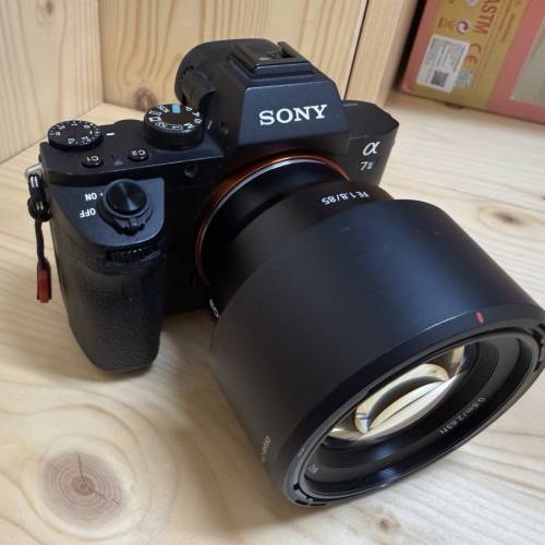 90% New Sony A7ii M2 + 95% New Sony 85mm F1.8