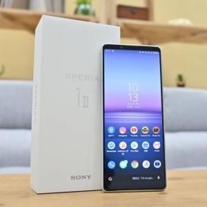 Sony Xperia 1 Mark II (黑色 & 鏡紫)