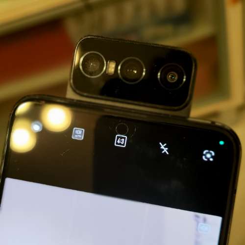 Asus Zenfone 7 8/128GB 側鍵指紋