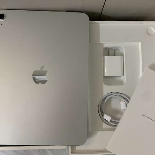 99%New US Apple iPad 11th Gen (2025) 11-inch WiFi 128GB Silver 保到19-9-2026