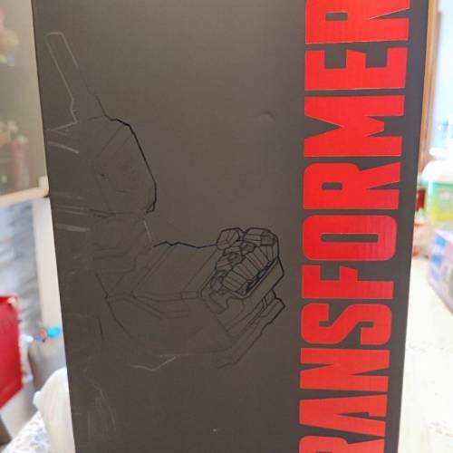 Robosen 變形金剛柯博文收藏版