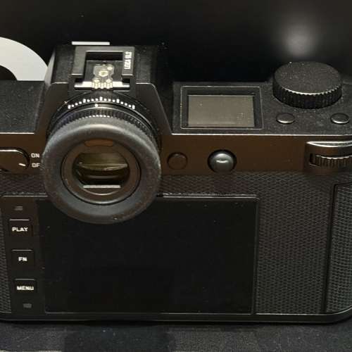 Leica SL2 digital mirrorless camera full packing