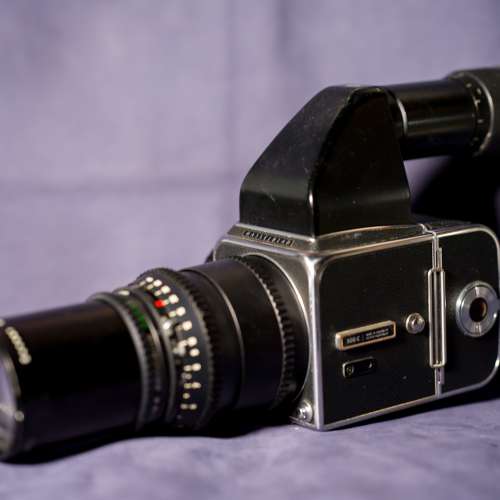 hasselblad 500c後期版本 (500cm一樣) & 250mm F/5.6 cT* & a12 film back