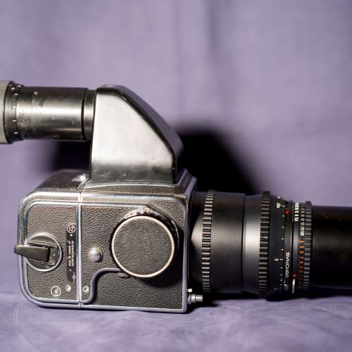 hasselblad 500c後期版本 (500cm一樣) & 250mm F/5.6 cT* & a12 film back