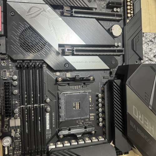ASUS ROG X570 Crosshair VIII HERO AM4 底板