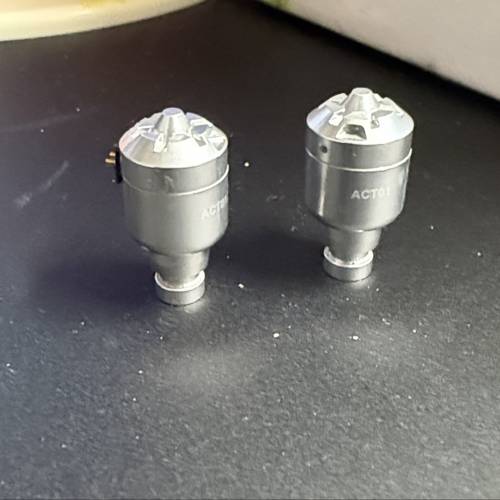 放 Acoustune 淨ACT01 連hs2000mx1 原裝線(吾要線$3000）