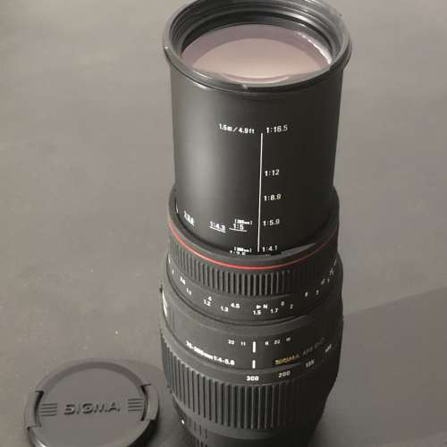 Sigma APO DG 70-300mm Marco