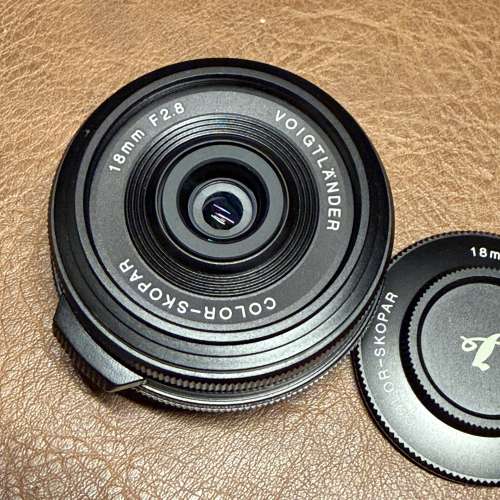 Fujifilm XT5 X-T5 / Voigtlander 18mm f2.8 xf / Zeiss touit 32mm F1.8