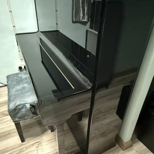 w.hoffmann V 126 UPRIGHT PIANO 直立式鋼琴 9成新