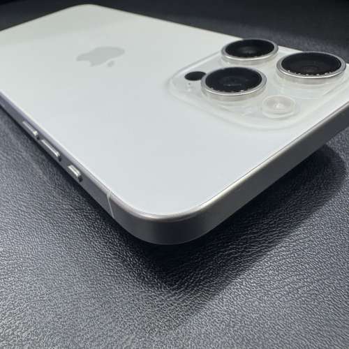 99%New iPhone 15 Pro Max 256GB 白色 香港行貨 電池100% 有配件 自用首選超值
