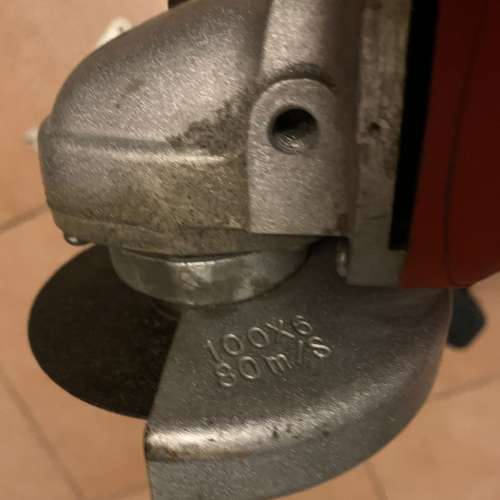 Black & Decker 百得 磨機 4吋 100mm 角磨機 600W 11000rpm 220V