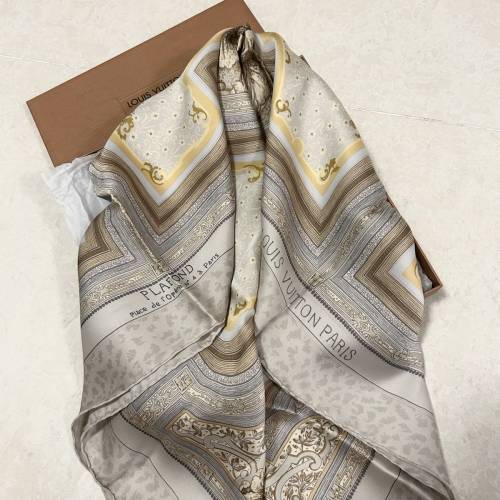 Louis Vuitton 絲巾 方巾