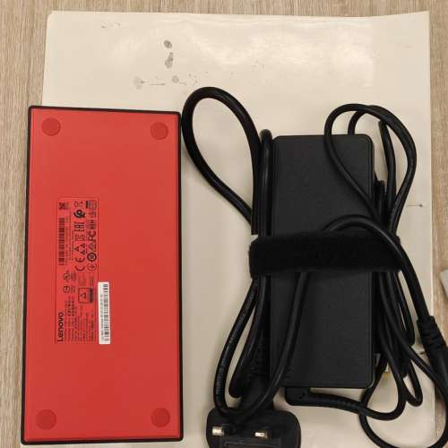 USB C Dock Gen2, USB C-VGA cable, 黑色筆記型電腦保護套（聯想和富士）