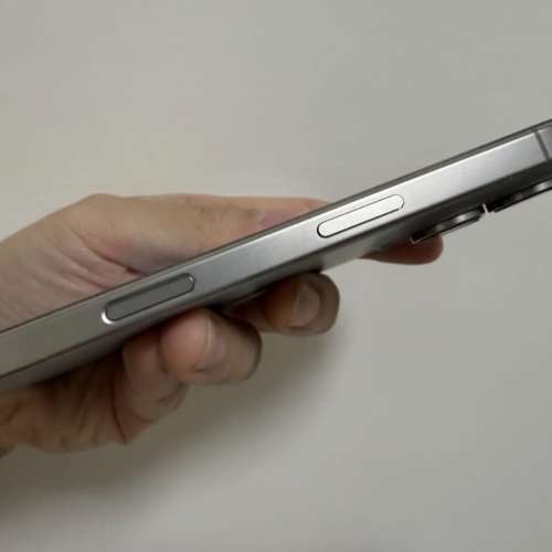 iPhone 16pro 128gb,港行雙卡，電池健康度100，完美冇花，冇修冇拆，所有原裝，全套...