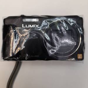 （ 罕有極品 ) Vintage Panasonic ZS30 Digital Camera