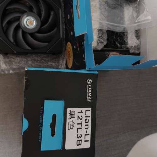 (Total 10 Fans) 2 x New全新未開封 + 8 x 99%New用一次 聯力Lian LI TL120 黑色 （...