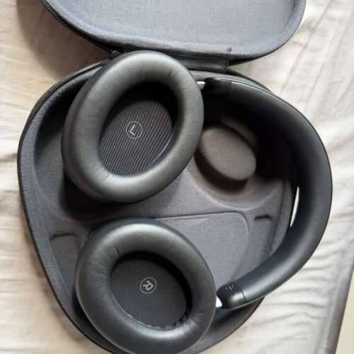 99%新 行貨 購自百老匯9月 有單有盒full set AKG N9 hybrid