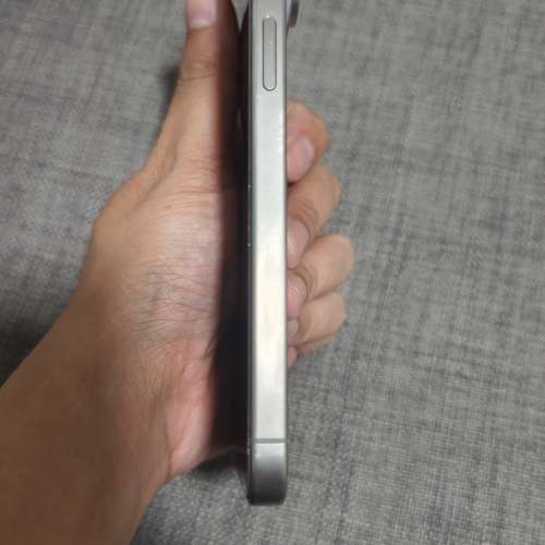 Iphone 15 pro max ,256 gb 電87 有盒 港版