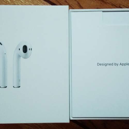 Apple AirPods 吉盒