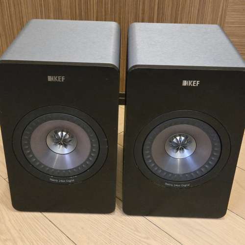 英國 KEF X300A 主動式揚聲器 金屬灰色