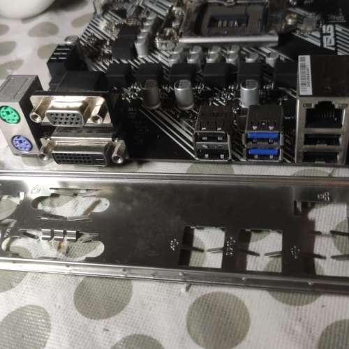 ASUS H410M-K Micro ATX主版 ((正版Window10Pro跟序號)) Socket 1200 支援 第10代 ...