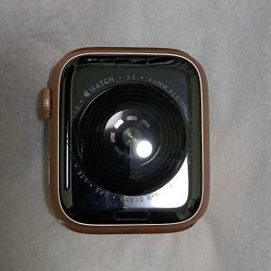 apple watch SE 44mm gold
