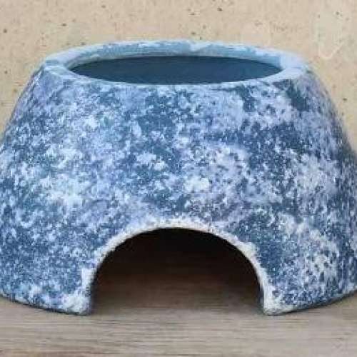 ［現貨］日本製守宮爬蟲倉鼠彩繪陶瓷加濕躲藏屋躲避屋 （暴雪富士山花紋-M)