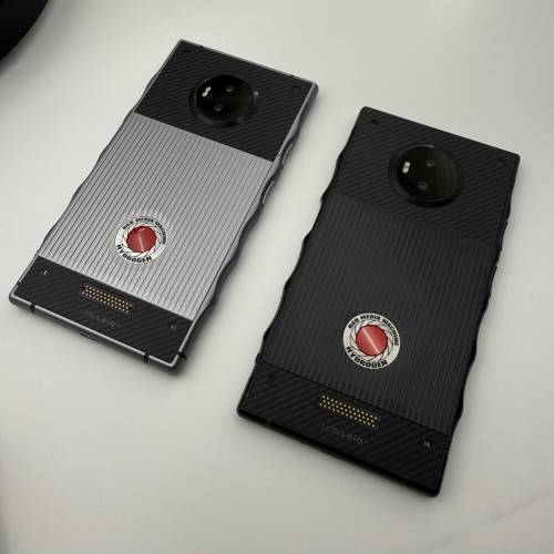 red hydrogen one裸眼3D手机全新裸机