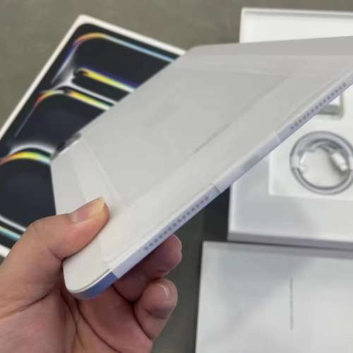香港行貨，Apple M4芯片 11寸iPad pro256GB wif版，全新穖，全套有保養，配件齊