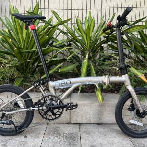 2025 新款 JAVA NEO 9速 碟剎349鋁合金折叠車 （三折叠小布 國布 ）送前後蛙燈叮叮