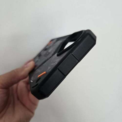 出售iPhone 16 plus Uag軍規手機殼