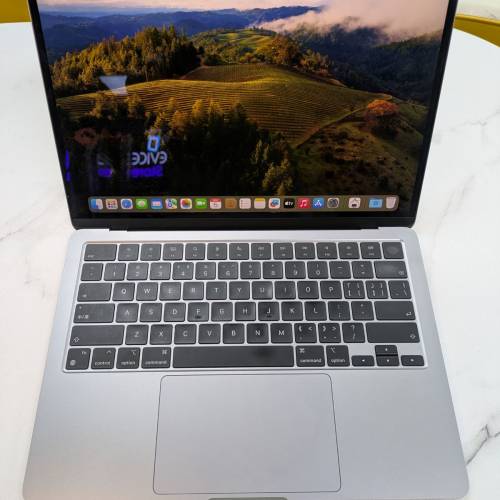 Macbook air 13 M3 2024 16+256GB